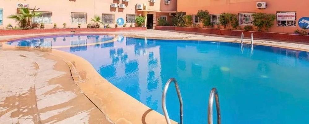 Charmant Appartement Avec Piscine 2Chambres Au Coeur De Gueliz Marrákes Kültér fotó